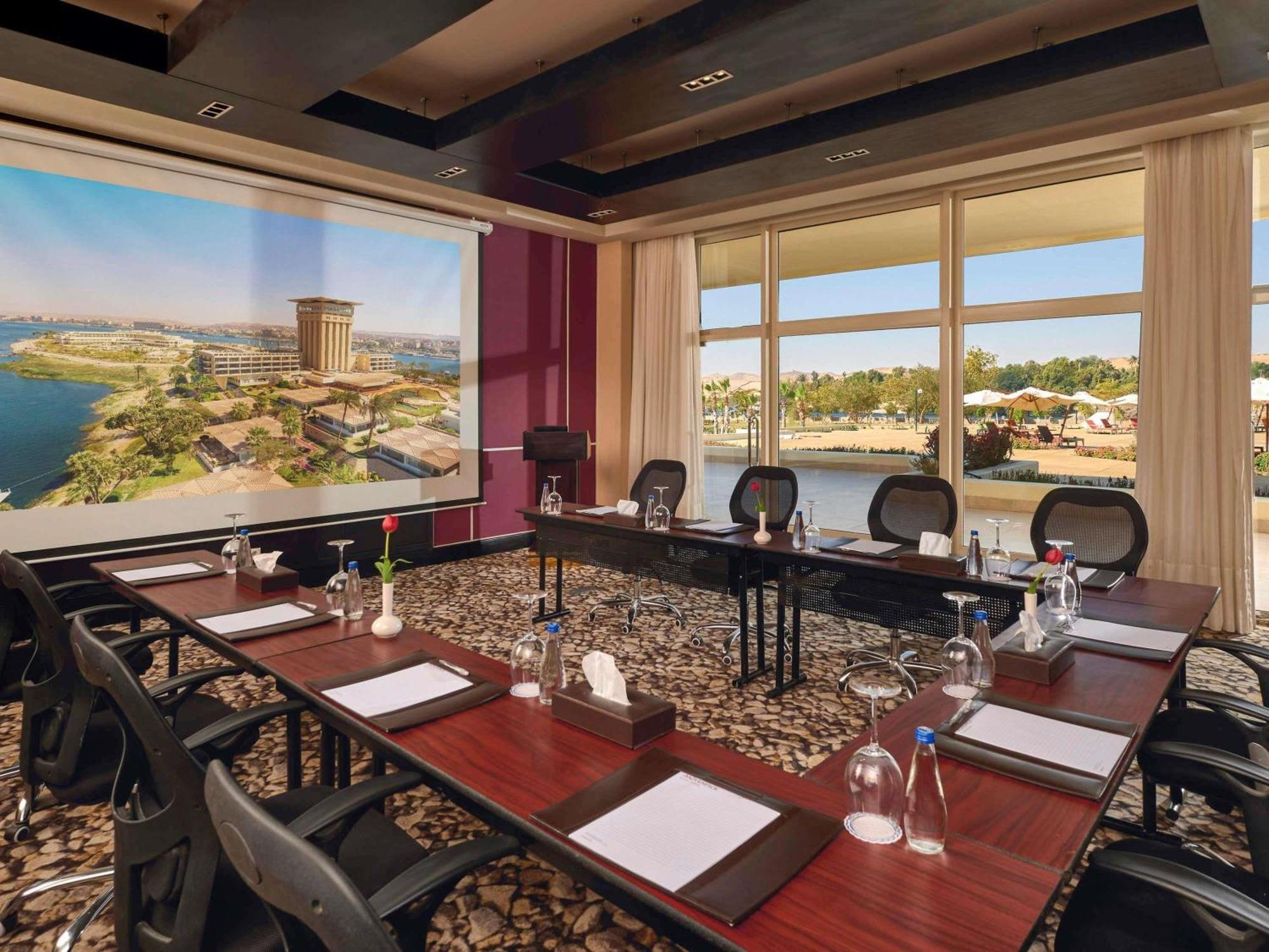 Moevenpick Resort Assuan Esterno foto